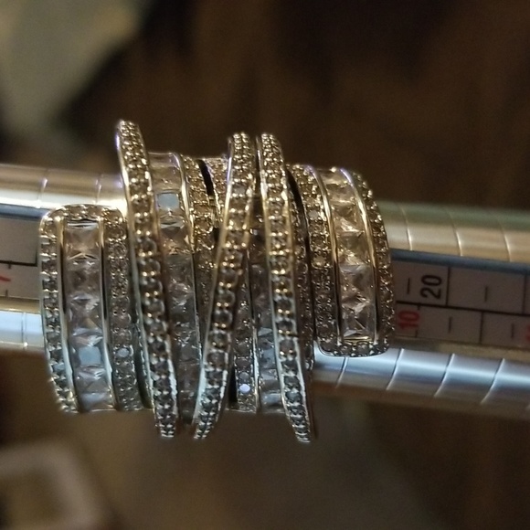 Fashion Ring - Picture 5 of 5